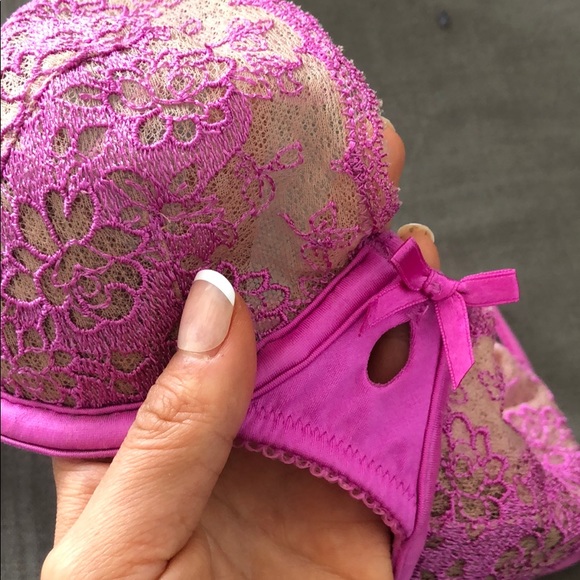 Victoria Secret lace bralette 34B - Picture 2 of 2